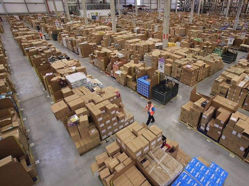 機(jī)場(chǎng)倉(cāng)儲(chǔ)站大爆倉(cāng)!能趕上航班都是奇跡!